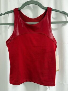 NWT Fabletics Girls Luxe360 Holly Berry Shine Active Tank Size Medium (8)